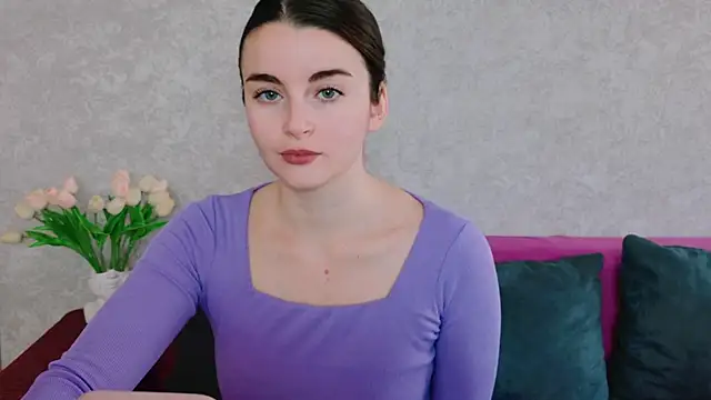 Miss Arwen online show from 11-17-25, 04:40