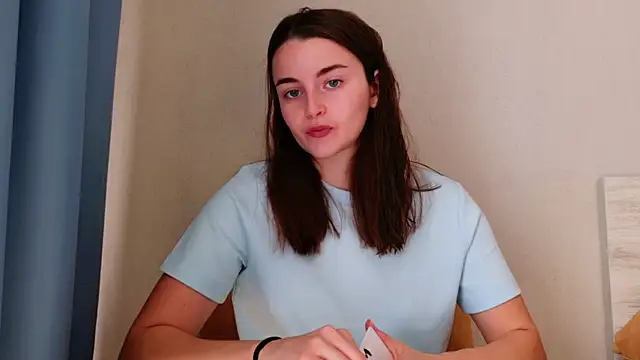 Snapshot of Miss_Arwen chatting on 05-08-26, 06:19 Miss Arwen online show from 05-08-26, 06:19