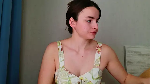 Snapshot of Miss_Arwen chatting on 06-05-26, 06:42 Miss Arwen online show from 06-05-26, 06:42