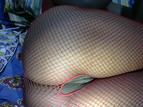 Sugarbaby32 online show from 03-17-26, 08:01