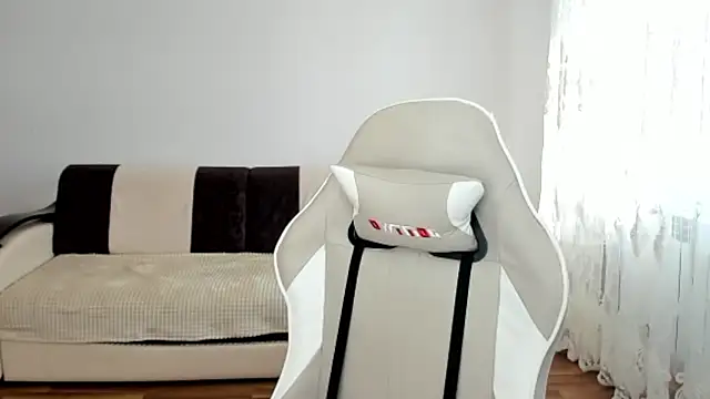 StellaDavis online show from 03-28-26, 10:04