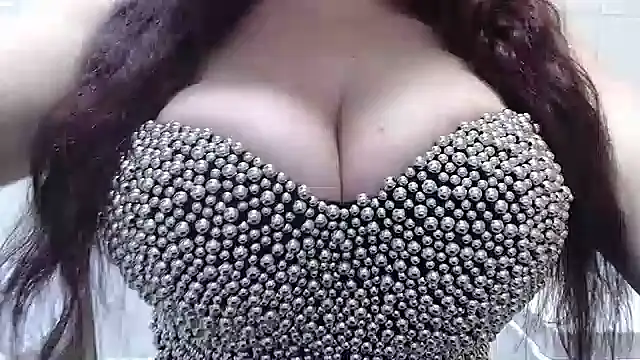 Snapshot of newamyy chatting on 02-14-26, 10:45 newamyy online show from 02-14-26, 10:45