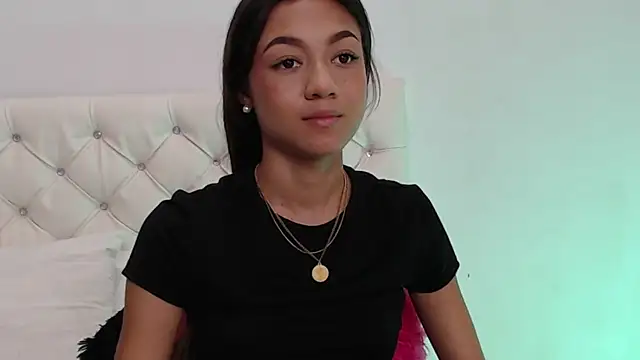 Snapshot of hantonella_ chatting on 03-05-25, 02:56 hantonella  online show from 03-05-25, 02:56