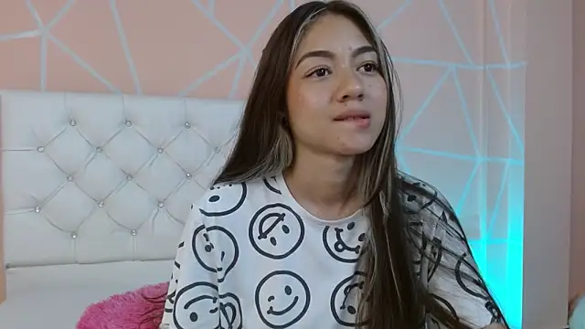 Snapshot of hantonella_ chatting on 09-22-25, 08:44 hantonella  online show from 09-22-25, 08:44