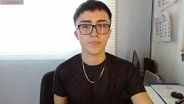 santi-fabulous online show from 12-28-24, 09:40