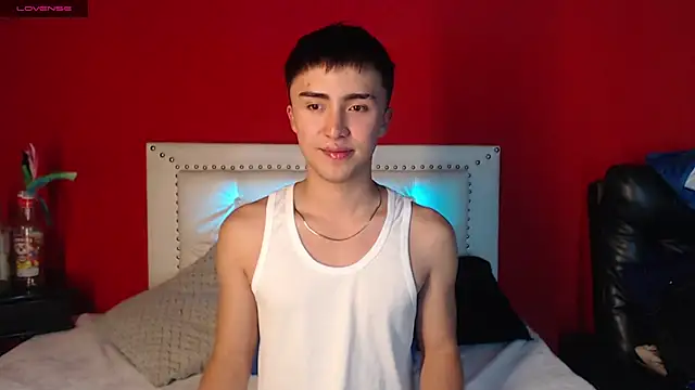 santi-fabulous online show from 12-30-24, 01:37