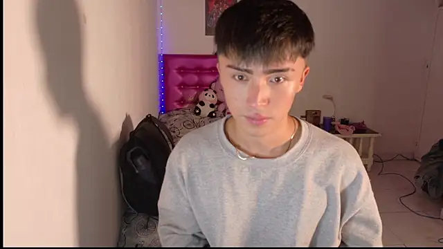 santi-fabulous online show from 12-21-25, 11:56