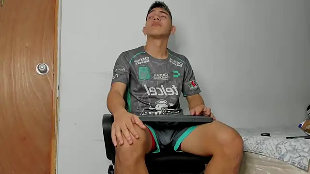 andrew rose  online show from 01-17-26, 04:54