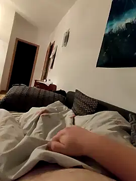 Snapshot of Henryb61 chatting on 01-19-25, 09:45 Henryb61 online show from 01-19-25, 09:45