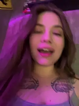 Vikki toriya online show from 04-27-26, 02:15