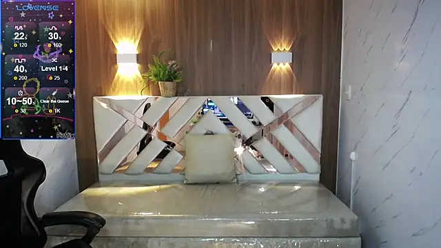 victoria castillo b online show from 11-13-25, 12:37