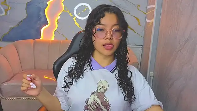 victoria castillo b online show from 04-09-26, 07:52