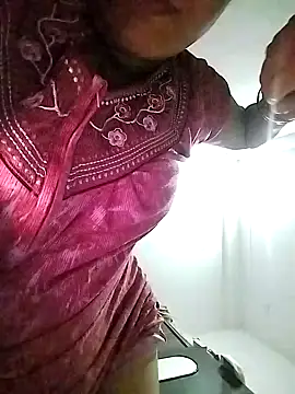 Snapshot of _sonal_sharma chatting on 09-08-25, 07:57 sonal sharma online show from 09-08-25, 07:57