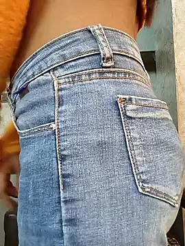 Snapshot of Sarita_7 chatting on 01-27-25, 04:09 Sarita 7 online show from 01-27-25, 04:09