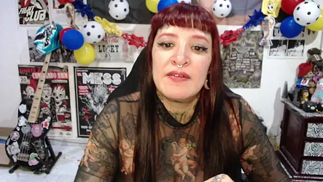 Snapshot of Rollyderolandia666 chatting on 06-22-26, 03:25 Rollyderolandia666 online show from 06-22-26, 03:25