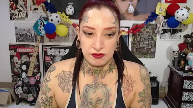 Snapshot of Rollyderolandia666 chatting on 07-13-26, 10:34 Rollyderolandia666 online show from 07-13-26, 10:34
