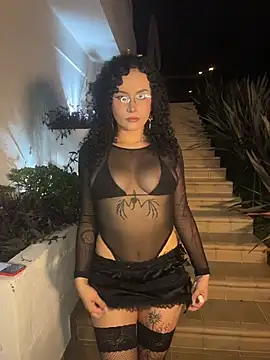 Electra doll  online show from 11-13-25, 11:36