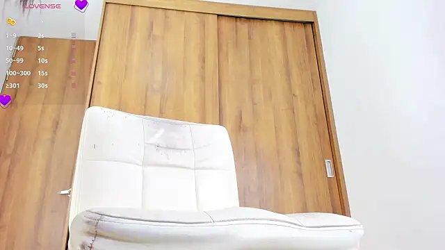 Snapshot of charlotte_cruzx chatting on 12-22-24, 08:38 charlotte cruzx online show from 12-22-24, 08:38