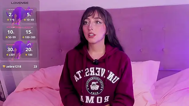 Snapshot of v1cky_ chatting on 12-18-25, 12:38 v1cky online show from 12-18-25, 12:38