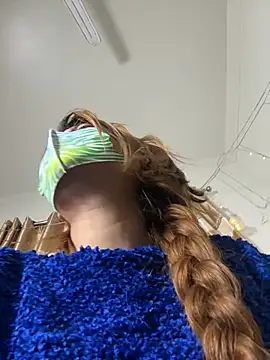 Snapshot of Jen_jennyy1 chatting on 12-30-24, 06:49 Jen jennyy1 online show from 12-30-24, 06:49