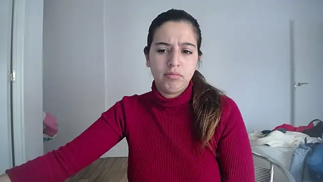 Snapshot of Contantin_helena chatting on 03-05-25, 01:39 Contantin helena online show from 03-05-25, 01:39