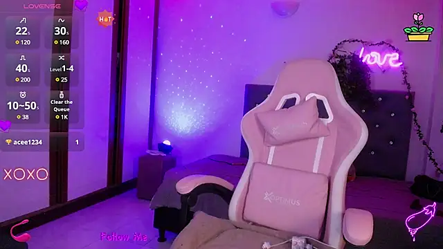 Snapshot of SexyLuna__ chatting on 01-08-25, 12:17 SexyLuna online show from 01-08-25, 12:17