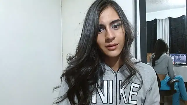 Snapshot of _princess_queen chatting on 02-24-26, 08:01 princess queen online show from 02-24-26, 08:01