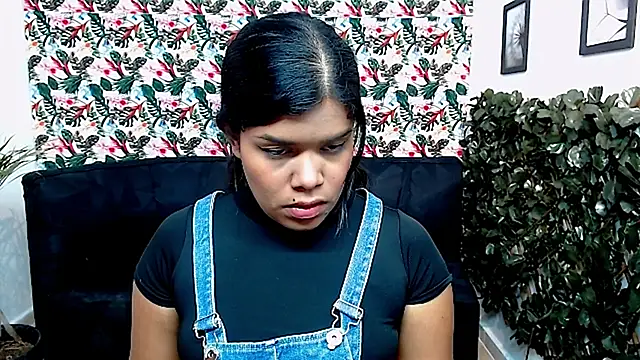 Snapshot of Wendy_Hot_ chatting on 01-18-25, 04:04 Wendy Hot online show from 01-18-25, 04:04