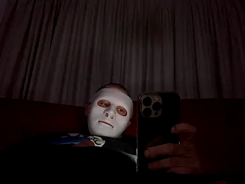 Snapshot of IL_GINECOLOGO_ chatting on 10-18-25, 11:27 IL GINECOLOGO online show from 10-18-25, 11:27