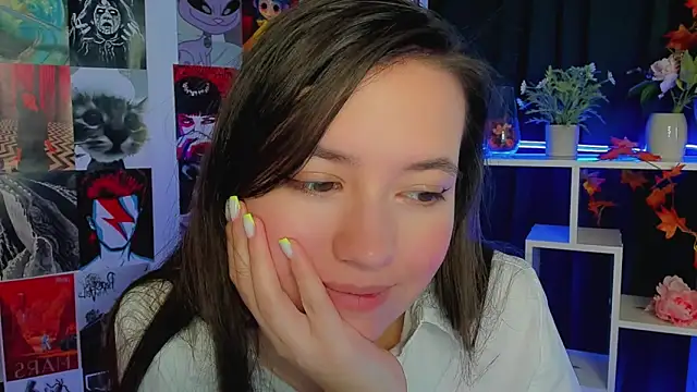 Snapshot of Lina_Brownie chatting on 12-13-24, 05:16 Lina Brownie online show from 12-13-24, 05:16