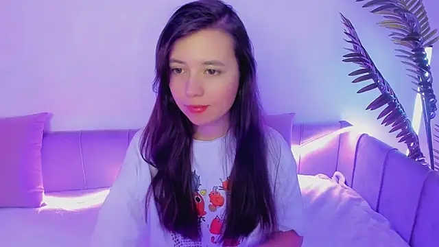 Snapshot of Lina_Brownie chatting on 01-09-25, 05:13 Lina Brownie online show from 01-09-25, 05:13