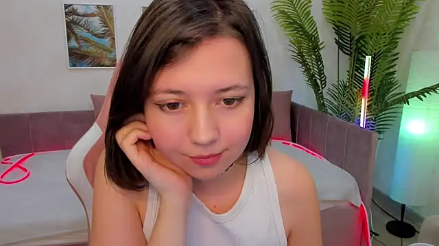 Snapshot of Lina_Brownie chatting on 02-03-25, 05:40 Lina Brownie online show from 02-03-25, 05:40