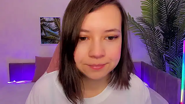 Snapshot of Lina_Brownie chatting on 03-17-25, 02:08 Lina Brownie online show from 03-17-25, 02:08
