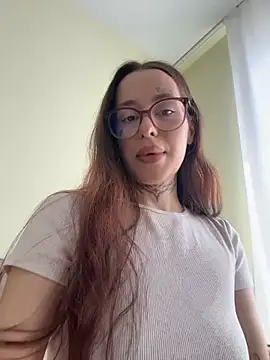 Snapshot of fuckdoll_18 chatting on 06-10-26, 07:07 fuckdoll 18 online show from 06-10-26, 07:07