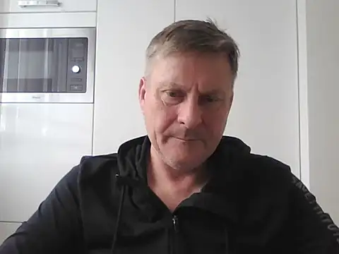 johnnym1 online show from 03-17-25, 11:53