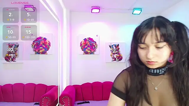 Snapshot of Miss_dolly_ chatting on 05-04-26, 12:34 Miss dolly online show from 05-04-26, 12:34