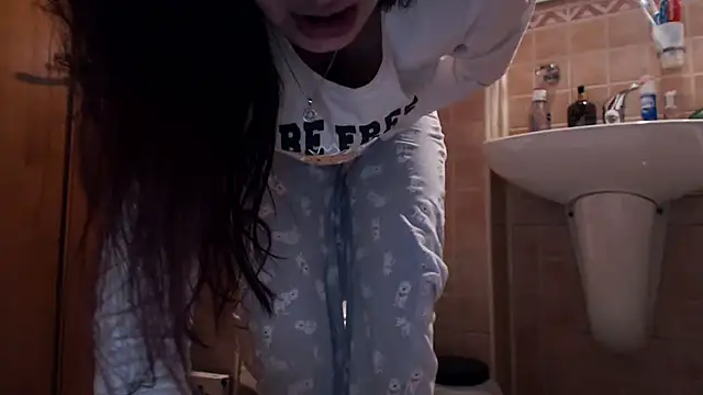LovelyAndraGirl online show from 05-02-26, 02:44