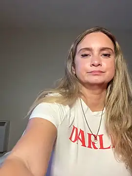 Sophie Raegan online show from 04-16-26, 02:18