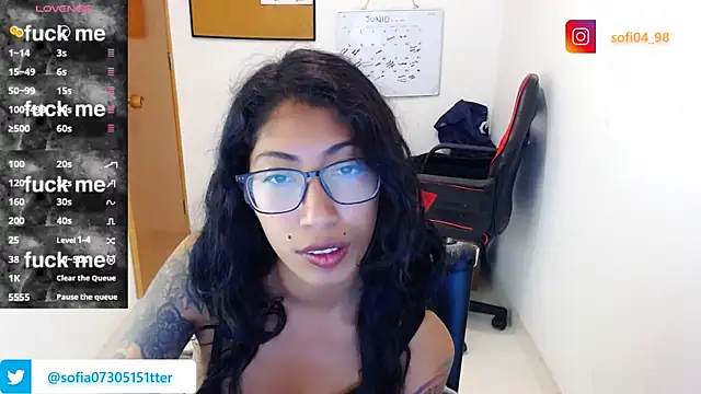 Snapshot of sofia_rosse4 chatting on 06-25-26, 11:42 sofia rosse4 online show from 06-25-26, 11:42