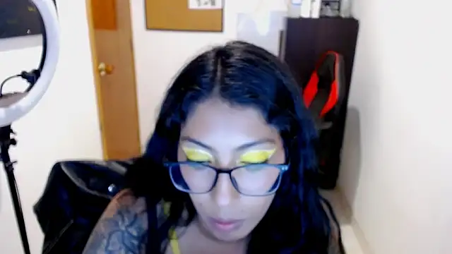 Snapshot of sofia_rosse4 chatting on 07-18-26, 12:26 sofia rosse4 online show from 07-18-26, 12:26