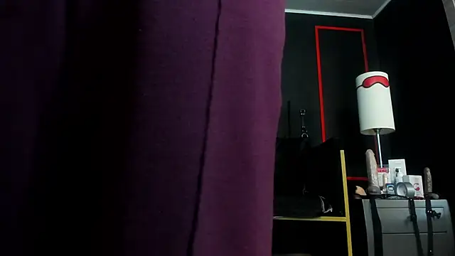 CharlotteScotte online show from 11-24-25, 12:05