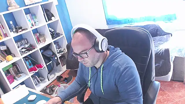 ravingr4d4 online show from 11-03-25, 09:21