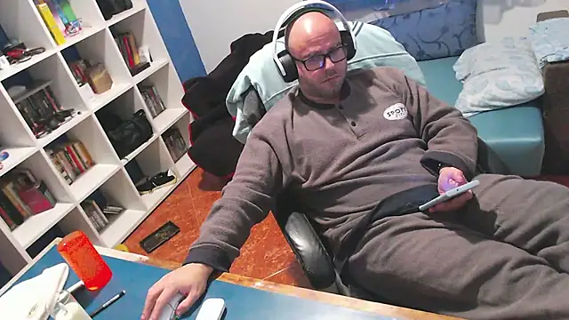 ravingr4d4 online show from 12-20-25, 11:56