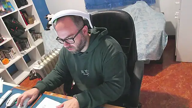 ravingr4d4 online show from 02-16-26, 09:16