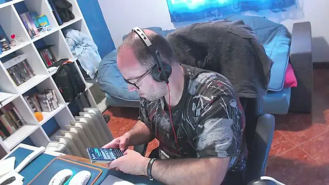 ravingr4d4 online show from 04-01-26, 08:48