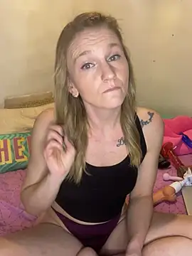 Snapshot of OriginalBarbieEst92 chatting on 02-25-25, 04:53 OriginalBarbieEst92 online show from 02-25-25, 04:53