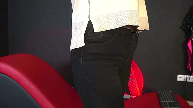 CelineConner online show from 03-07-26, 05:15