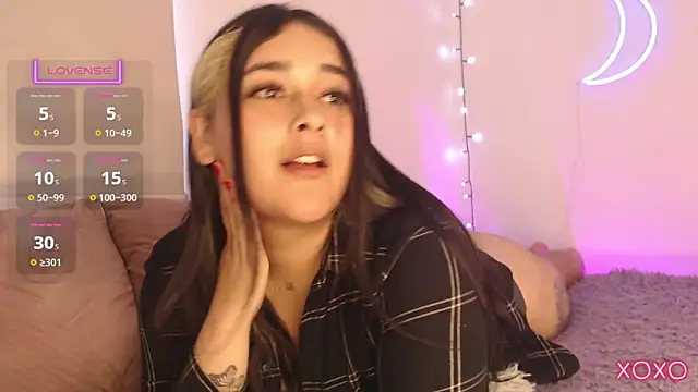 Megan FE online show from 02-14-25, 01:51