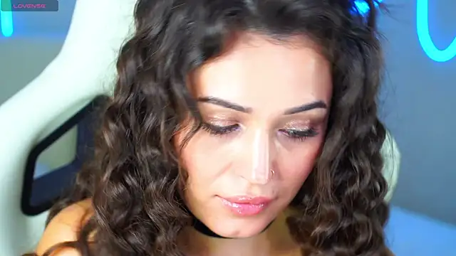 Snapshot of Adel_chocolate_ chatting on 09-17-25, 11:12 Adel chocolate online show from 09-17-25, 11:12