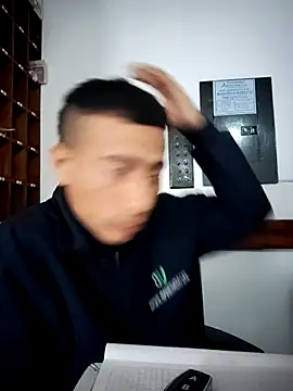 Eduardoxxx51 online show from 11-18-25, 08:35